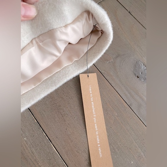 CURRENT SEASON Reformation Porter wool blend cropped jacket NWT - Picture 8 of 8